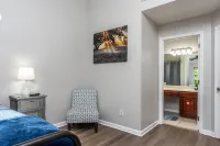 Hamburg Retreat: Firepit, Walking Trail, Shopping, Dining, Entertainment & More