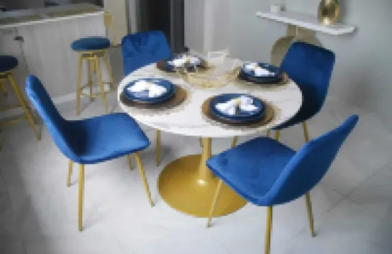 Modern Gem w/free parking on premises Hotels in Discovery Bay