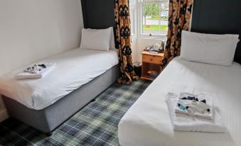The Grapes Hotel