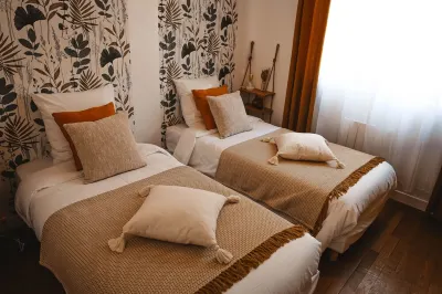 Appartement Chaleureux 6 Places à Proximité du Jardin de la Ville et du Centre Các khách sạn gần Stadium Maradas