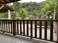 Casa inteira, 4 dormitórios, ar condicionado, piscina próximo da praia