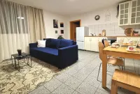 Apartment #3 - Cozy 2-room apartment (basement)