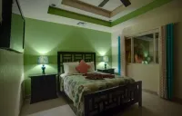 Luxury 3-bedroom, beachfront condo in San Pedro, Caribeville Belize Hotels near Eco Museum Belize