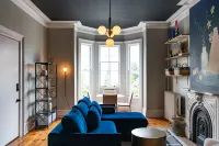 Grant - A Tranquil One Bedroom Steps from River