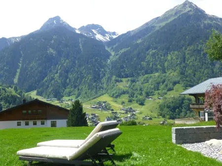 Sunny, central yet quiet location with fantastic views!