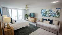 Ocean View, Spacious Condo next to Pool - balcony