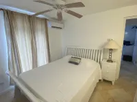 Roomy Lower 3 Bedroom West Coast Property with Pool Hotels in Mount Standfast