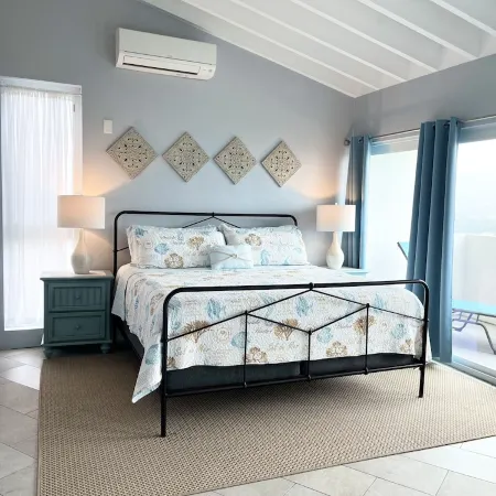 Newly renovated. 2BR 2BA - "A Little Vitamin Sea" with amazing views