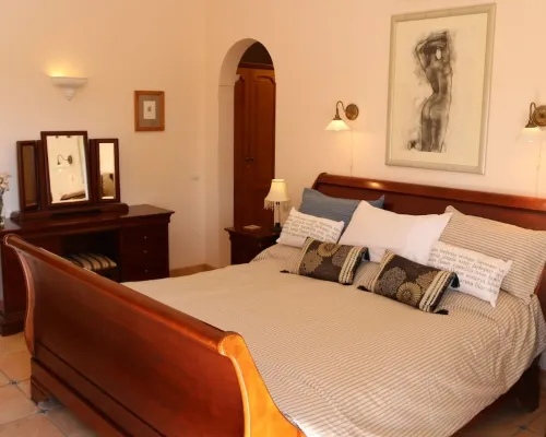 Spectacular Villa. Special Members Prices for 2026. Inc Pool & Hot Tub Heating. Hotels in Budens