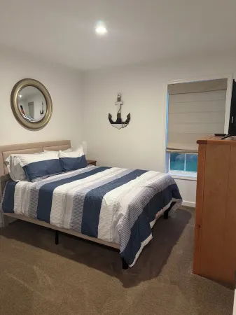 Brand New Lake House on the Great Sacandaga with available seasonal boat dock Отели в г. Мейфилд