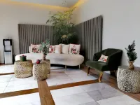 Vista Alta Paradise Rialto Recidence