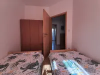 Apartment Tihana with 2 bedrooms and garden view, family-friendly