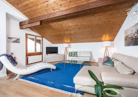 "Fledermaus" An Apartment for 7 People