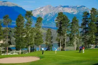 Luxury 1-Bedroom Ski-in Out Condo with Slopeside Heated Pool, No Cleaning Fee 1 Condo by Redawning