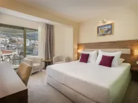 هوتل بارك Hotels near شاطئ نوغال (Nugal Beach)