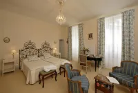Le Manoir Saint Jean Hotels in Lauzerte