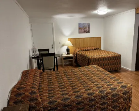 Heidi's Inn Hotels in Pacific County