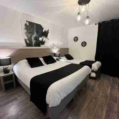 Cit'Hôtel Le Cheval Blanc Cognac centre Rooms