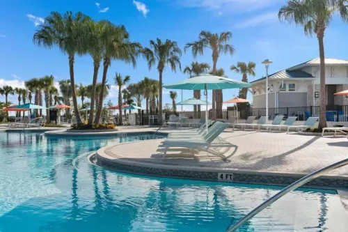 Stunning 7Bd Jacuzzi Pool Close to Disney Windsor Cay 16217