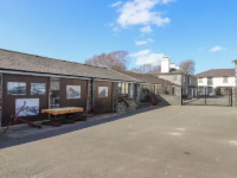 Taliesin Hotels in Porthmadog