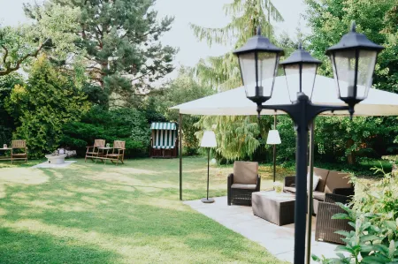 Hotel An den Bleichen Отели в г. Ной-Бартельсхаген