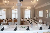 Hotel am Molkenmarkt Hotels in Pawesin