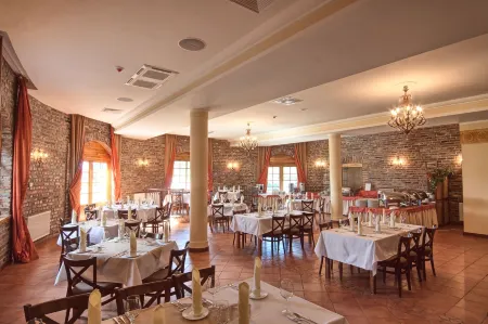 Dolina Charlotty Resort&Spa Отели в г. Рови