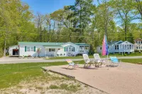 Tallman Lake Getaway w/ Dock, Kayaks & Boat - 3-Star