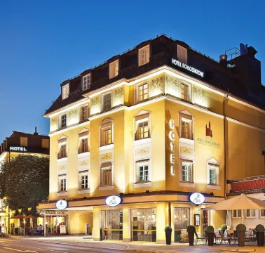 Hotel Schlosskrone Hotel berhampiran Istana Neuschwanstein