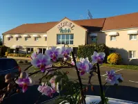 Logis Hotel Altina Отели в г. Вернон