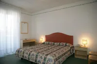 Hotel Villa Rosa فنادق في غرادو