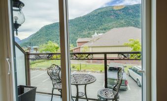 Harrison Grand Motel