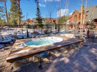 The Seasons Keystone 2 Bedroom in Lakeside Village - 2-Star