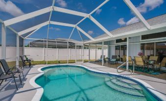Port Charlotte Home w/ Pool - 8 Mi to Beaches!