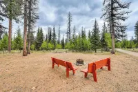Secluded Bigfork Cabin w/ Canoes & Views! - Parking