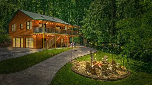 Secluded 4Bd - Close to Park - Detached Gameroom - Big Yard - Fire Pit - Hot Tub