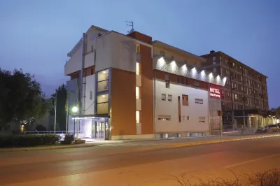 Hotel Dal Ponte Hotels near Associazione degli Amici dei Musei e dei Monumenti di Bassano del Grappa