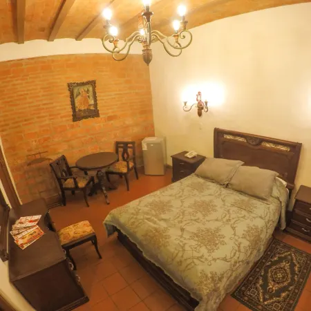 Hotel Monasterio