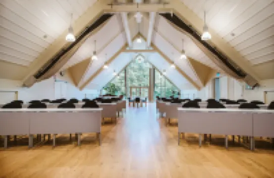 瑪格拉特託普斯加斯特吉弗瓦勒加德酒店 巴斯塔德酒店