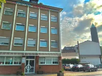 호텔 임페리얼 크레펠트 Griechisch Orthodoxe Kirchengemeinde 주변 호텔