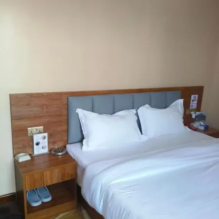 China city hotel Отели рядом с достопримечательностью «Торговый центр Yaya Centre»