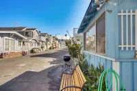 Quaint Avalon Cottage < Half-mi to Beaches! - 3-Star