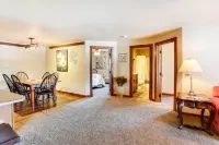 Centrally-Located Deadwood Apt w/ Mountain Views! - 3-Star