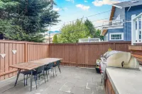 3 Mi to Dtwn Seattle Queen Anne Apartment!