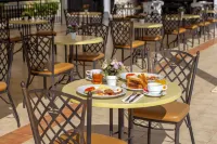 Seagull Hotel Apartments - breakfast