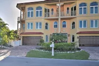 Bradenton Townhome - Walk to Locals-Only Beach! - Balkoner