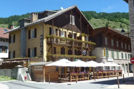 Chalet de Lanza Отели в г. Абриес-Ристола