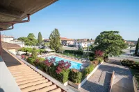 Hotel Gardenia Sirmione - Infinity Pools