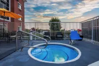 Sonesta Essential Vacaville Napa Valley - Pools