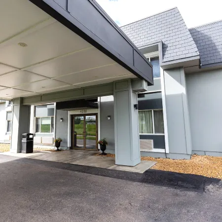 Coratel Inn & Suites by Jasper Mankato